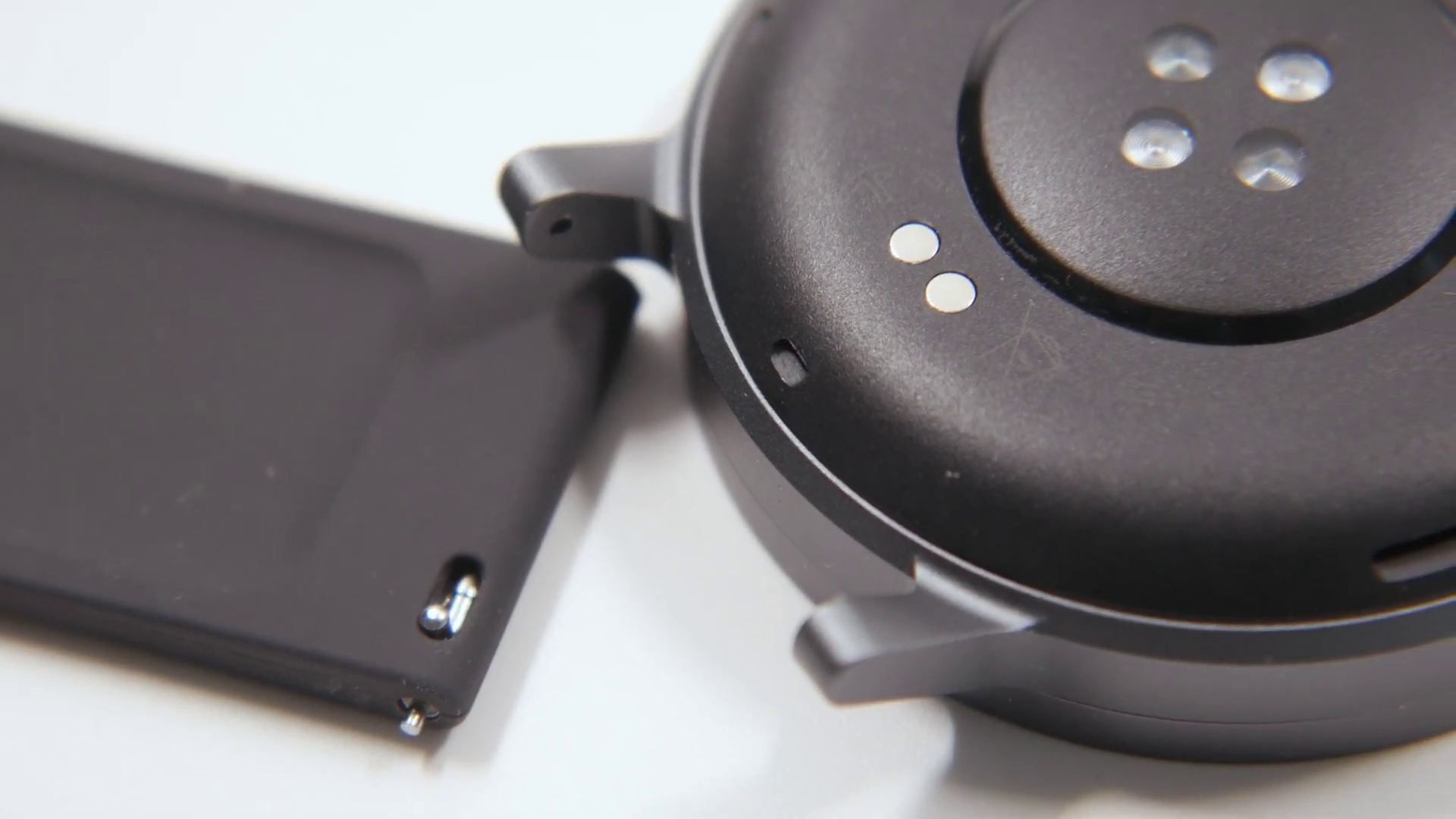 Schmaler Taler, super Leistung! QuickCheck: CMF by Nothing Watch Pro 2