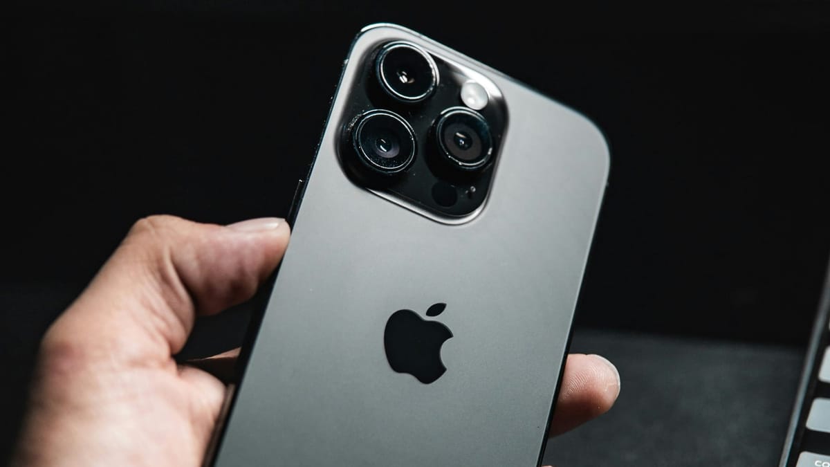 Apple baut Siri komplett um: EU-iPhone bekommt die neue „Siri AI" vorerst nicht Post feature image